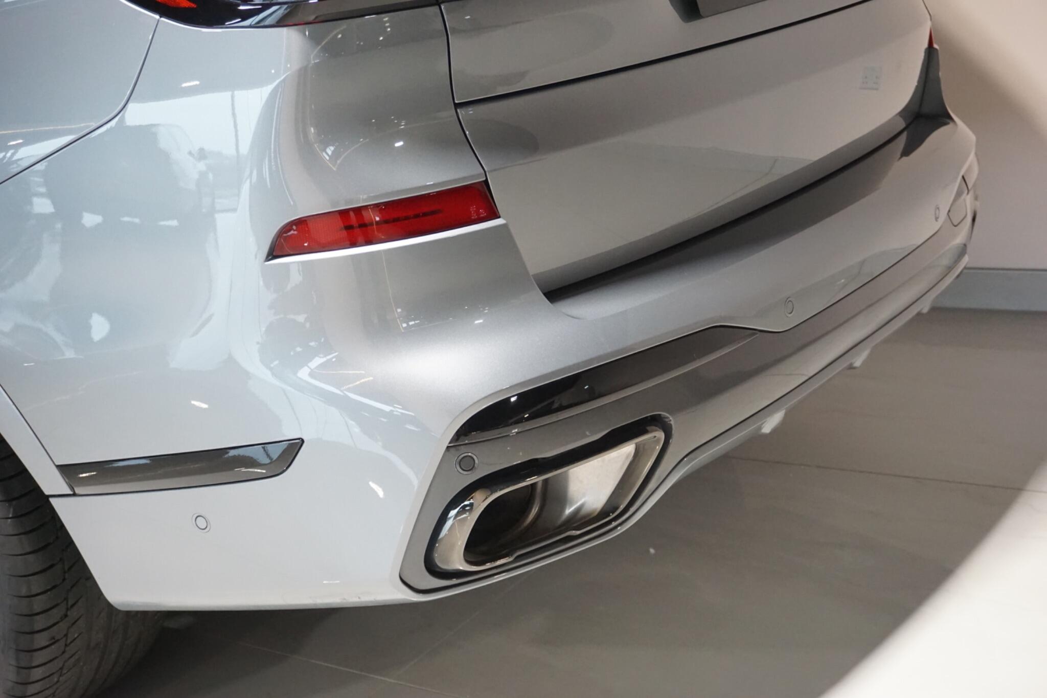 BMW X7 3.0 40d MHT M Sport SUV 5dr Diesel Hybrid Auto xDrive Euro 6 (s/s) (352 ps)